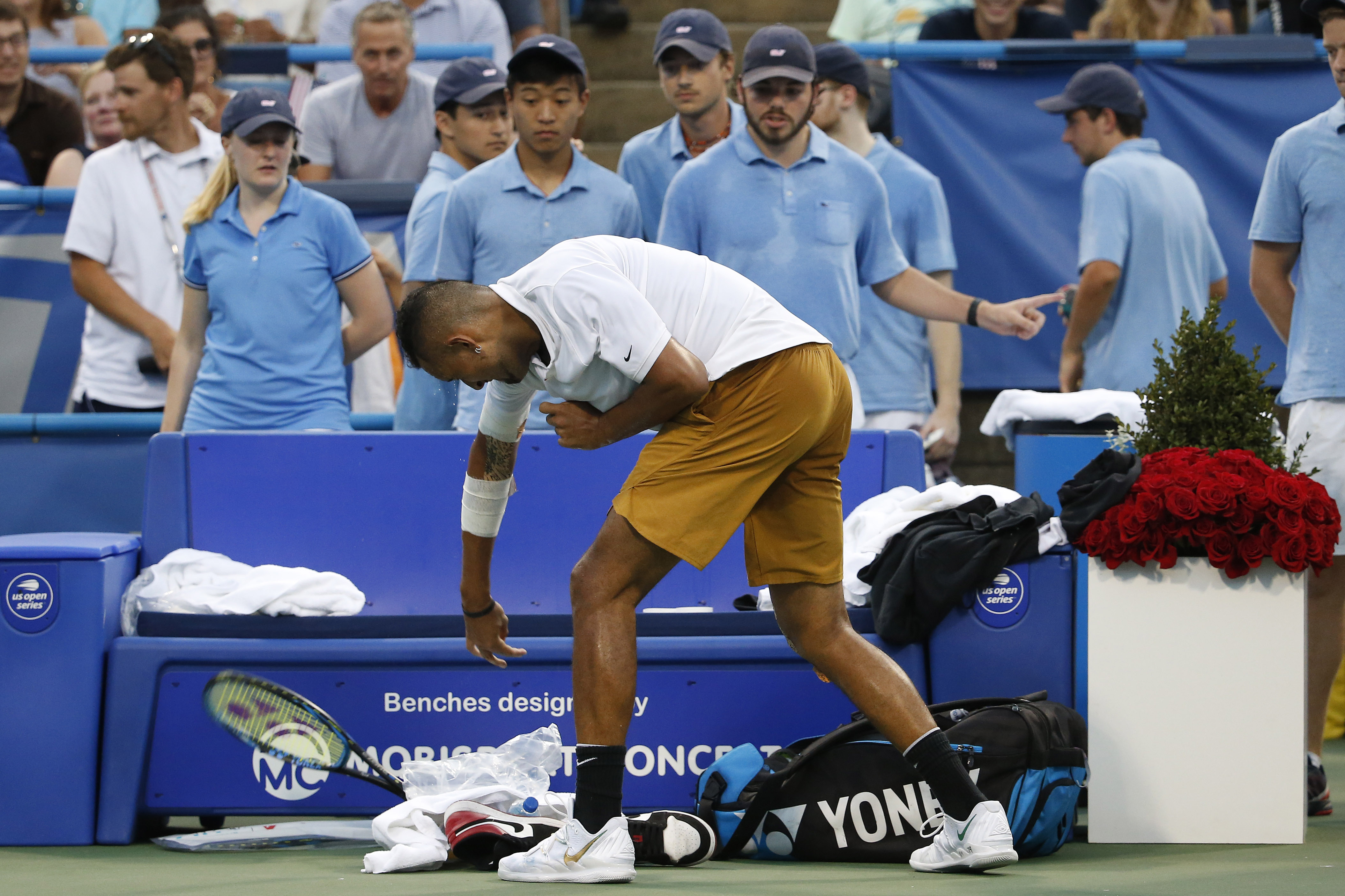 意大利网球队横扫法国网球队,克耶高斯绝境逆转 意大利网球队横扫法国网球队,克耶高斯绝境逆转