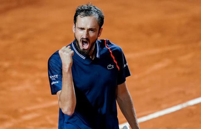 英国网球队强势欧洲网球队,梅德韦杰夫爆发神勇 英国网球队强势欧洲网球队,梅德韦杰夫爆发神勇