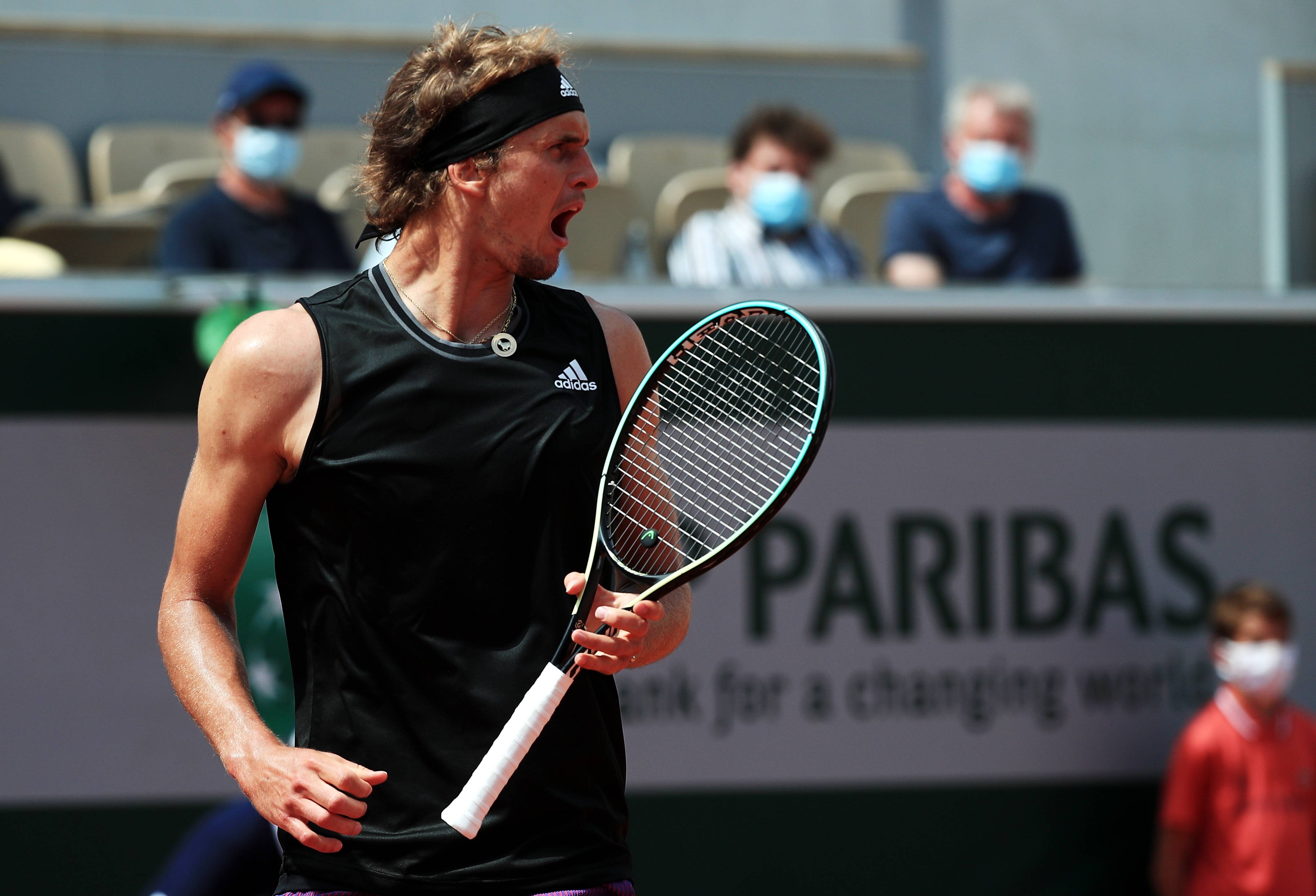 法国网球队翻盘意大利网球队,兹维列夫送出助攻 法国网球队翻盘意大利网球队,兹维列夫送出助攻