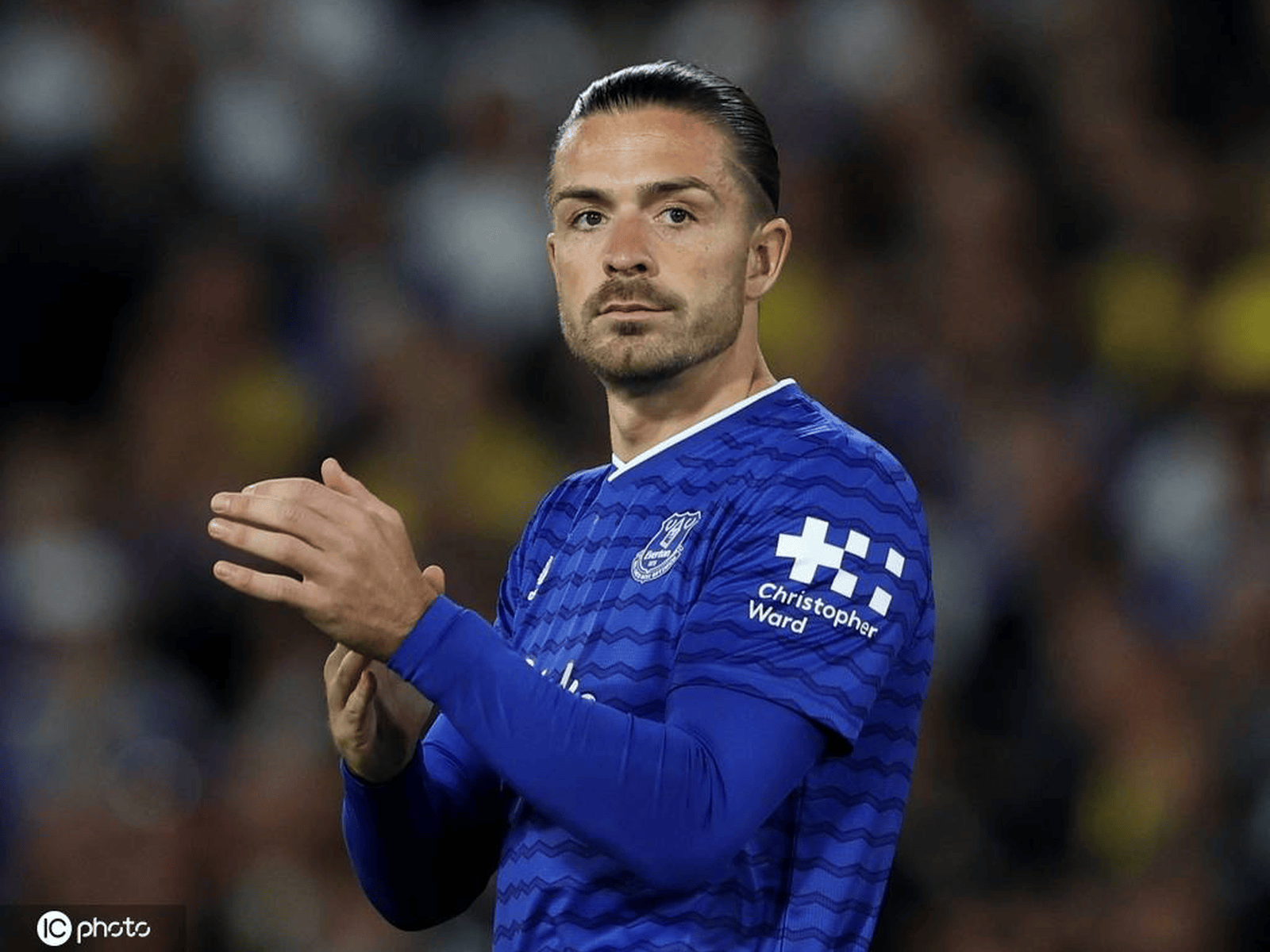 包含英超球员突破自我，表现堪称完美的词条