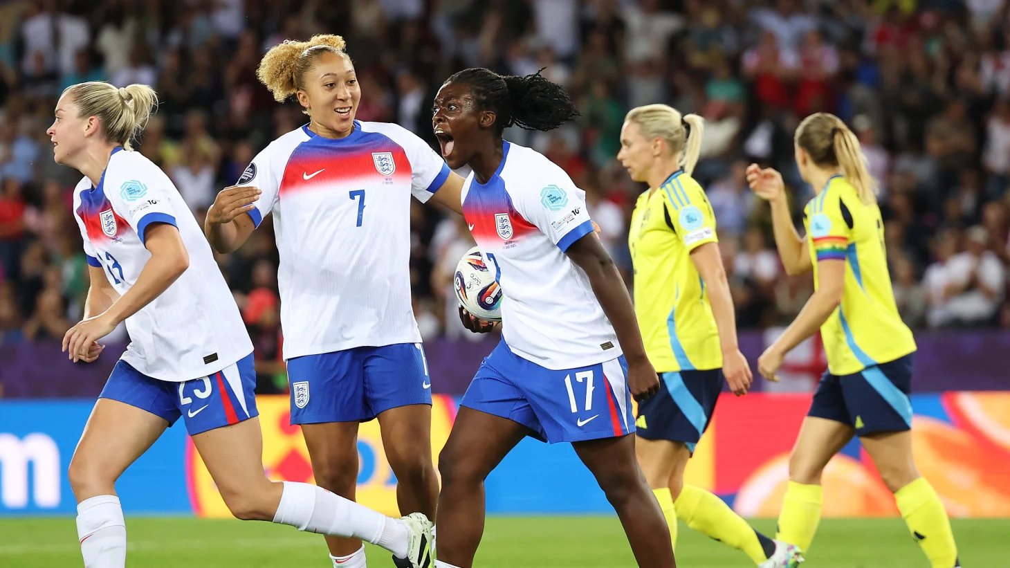 英格兰队碾压瑞典队，张继科点燃赛场