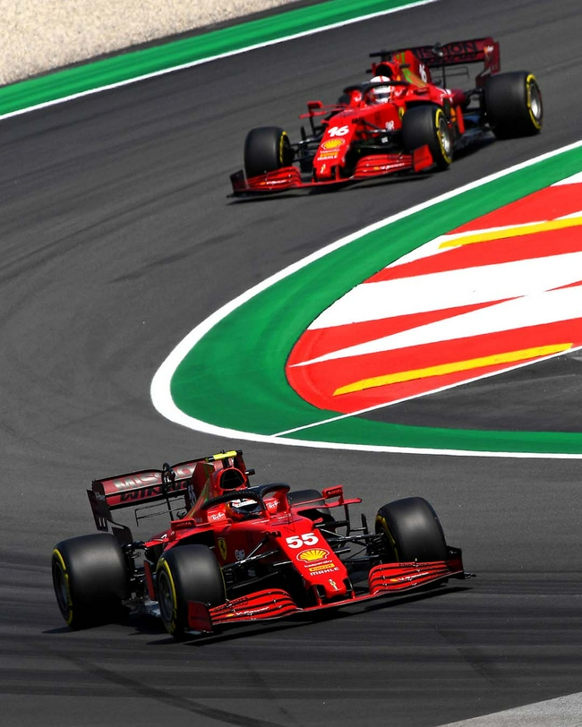 雷诺车队横扫法拉利，塞恩斯刷新纪录