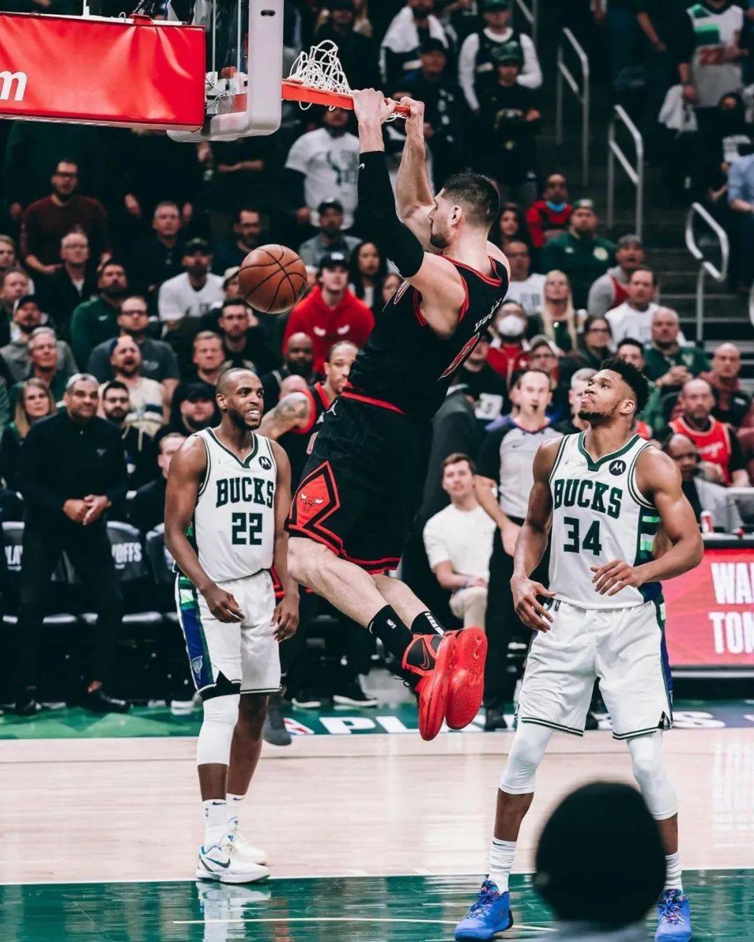 雷霆碾压快船，武切维奇高光表现