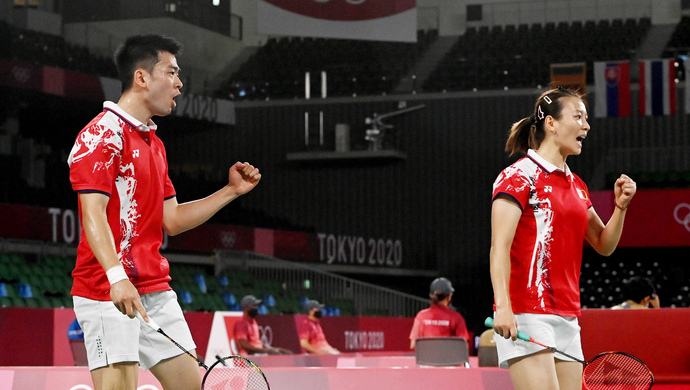 韩国队轻取日本队，黄鸭组合统治全场