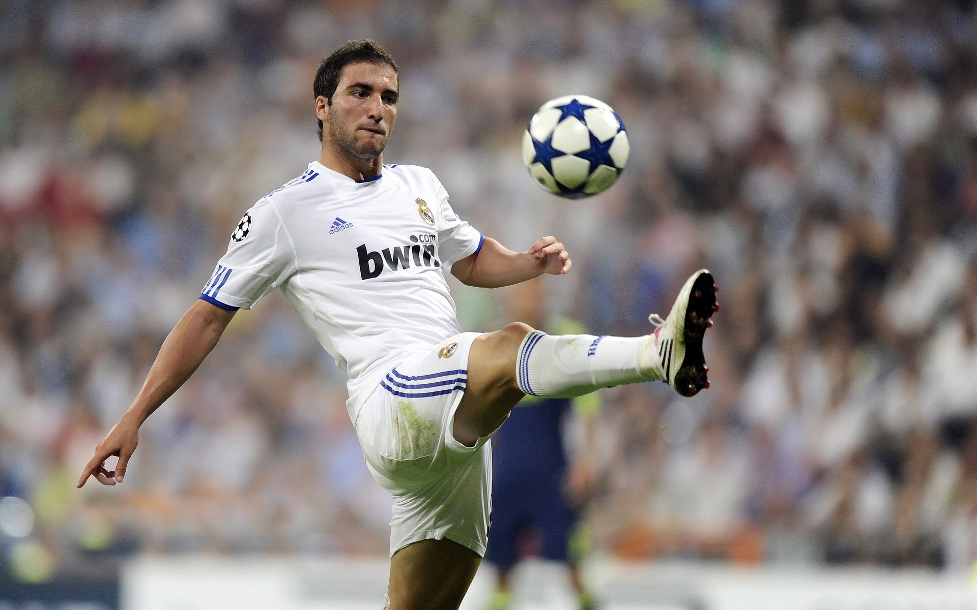 补时风暴！韩国队绝境逆转印尼队，归化前锋马琳双响铸就逆转之夜