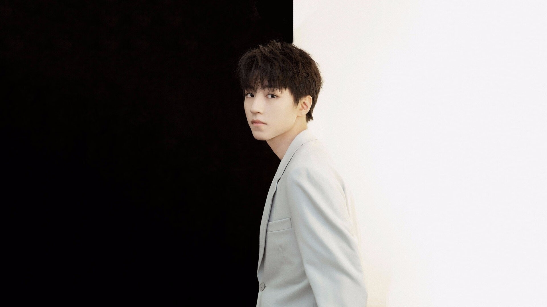 翡冷翠的城墙，巴斯托尼用文艺复兴美学瓦解德国战车