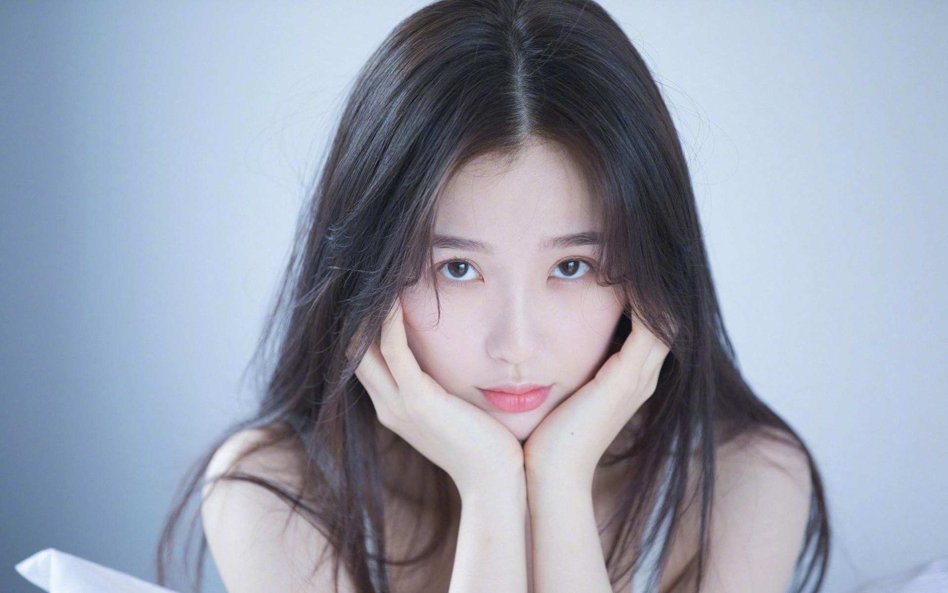 全球之战,雄鹿巅峰对决力克广东队,哈登末节封神成关键先生