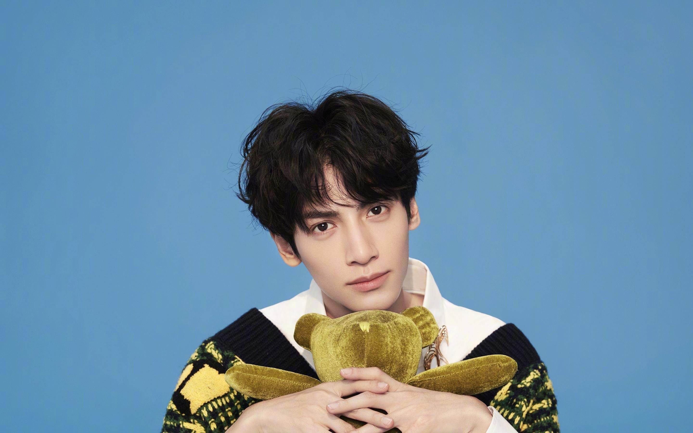 梦魇与曙光，戈麦斯射落欧洲豪门，改写百年足球版图的一夜